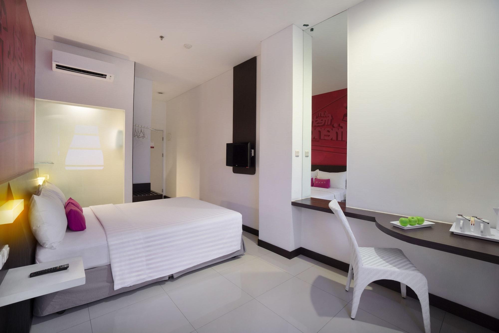 Favehotel Pluit Junction Jakarta Exterior photo