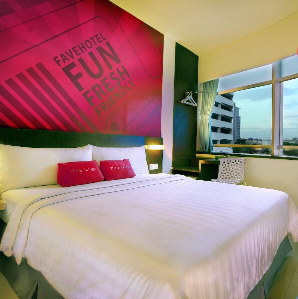 Favehotel Pluit Junction Jakarta Exterior photo